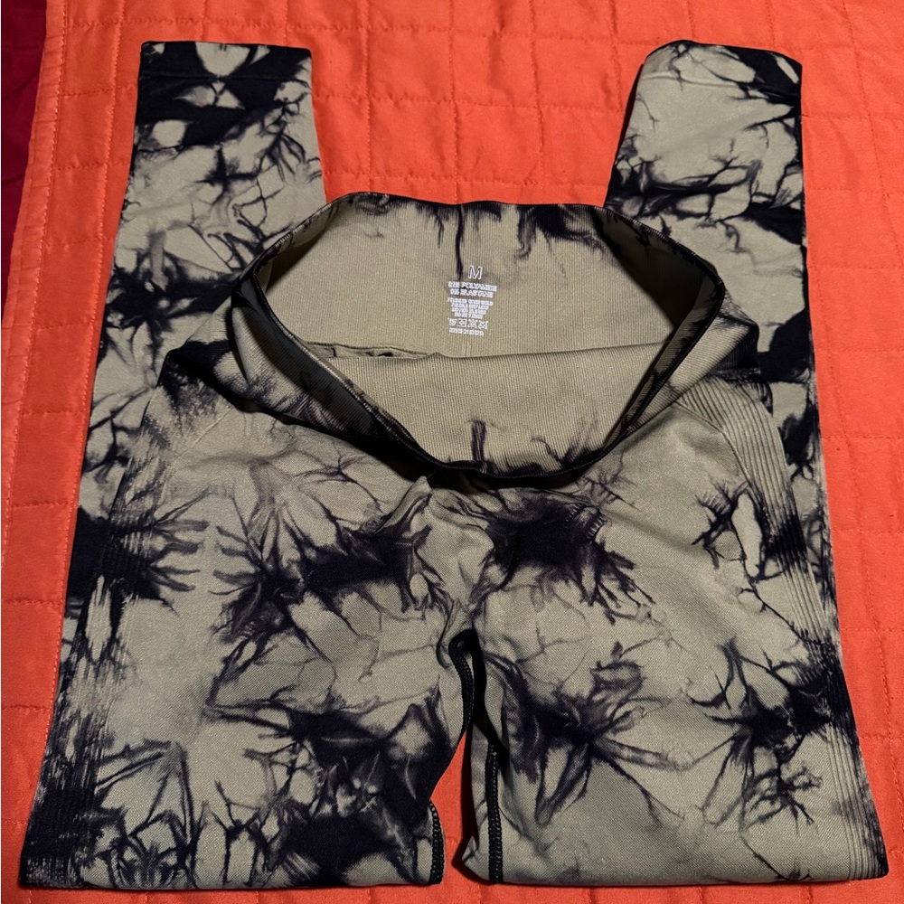 Tie-Dye Roche Leggings